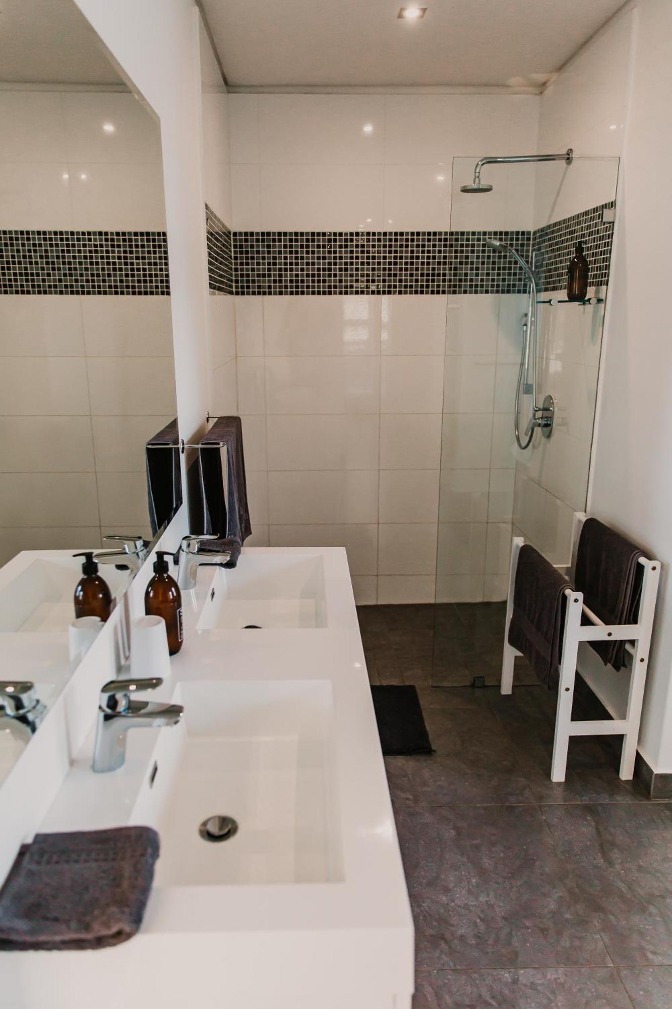 Robertson Halfway House Villa Екстериор снимка